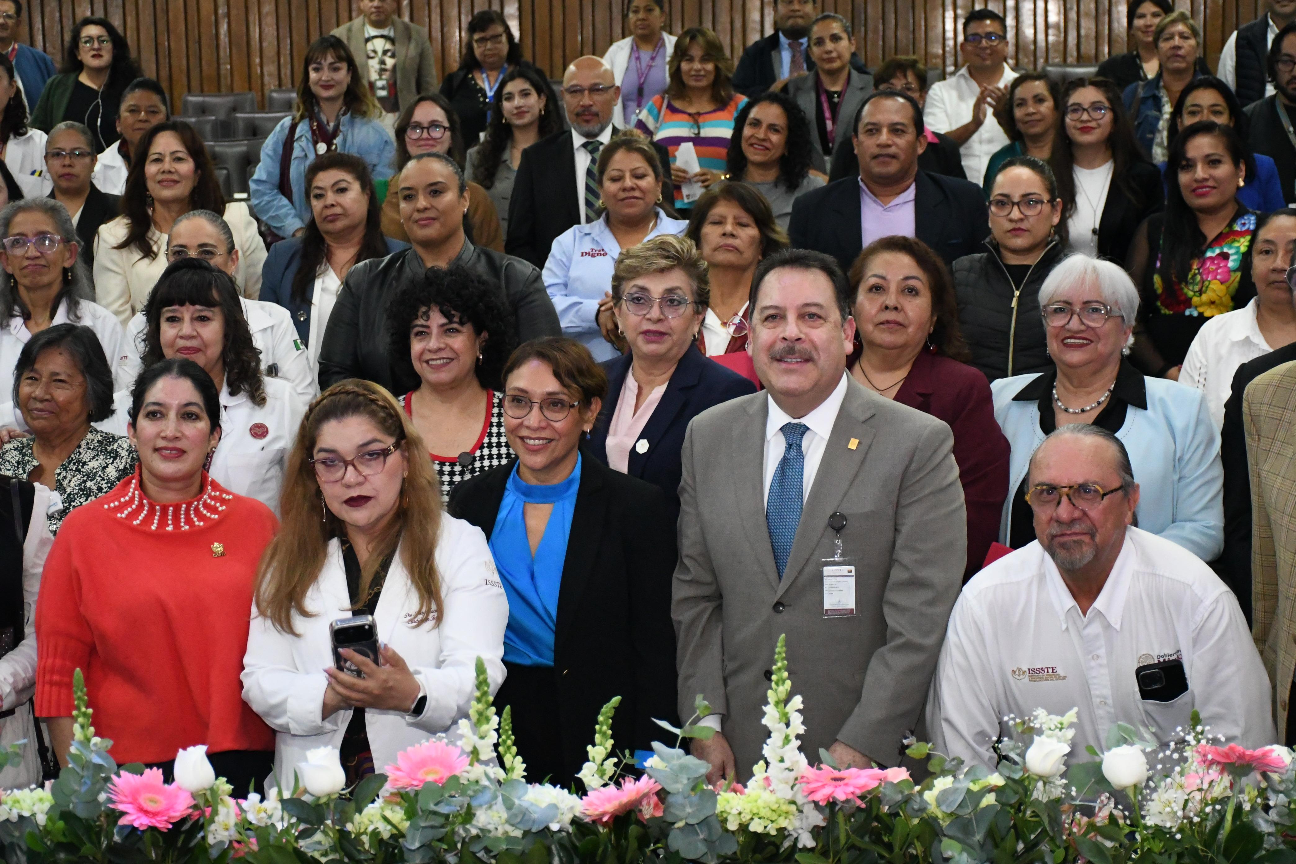  Conmemoracion del Dia del Trabajo Social  en el CMN "20 de Noviembre